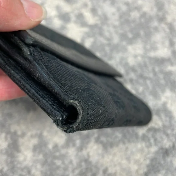 Gucci Monogram GG Canvas Leather Snap Compact Wallet Black - Picture 7 of 17